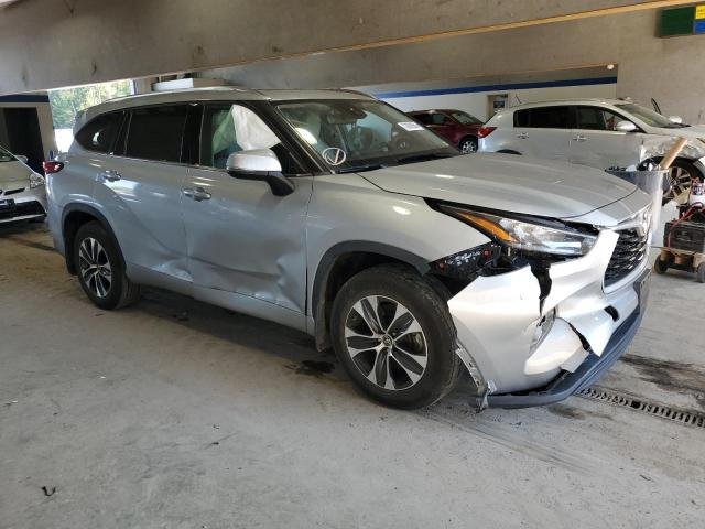 2020 Toyota Highlander v6