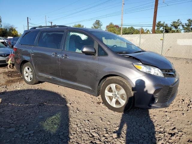 2019 TOYOTA SIENNA v6