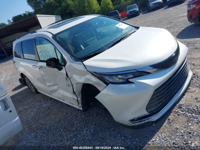 2021 TOYOTA SIENNA