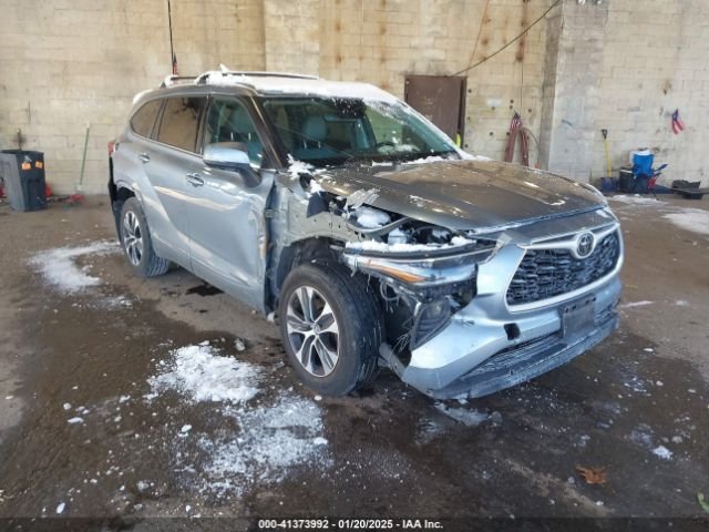 2021 TOYOTA HIGHLANDER v6