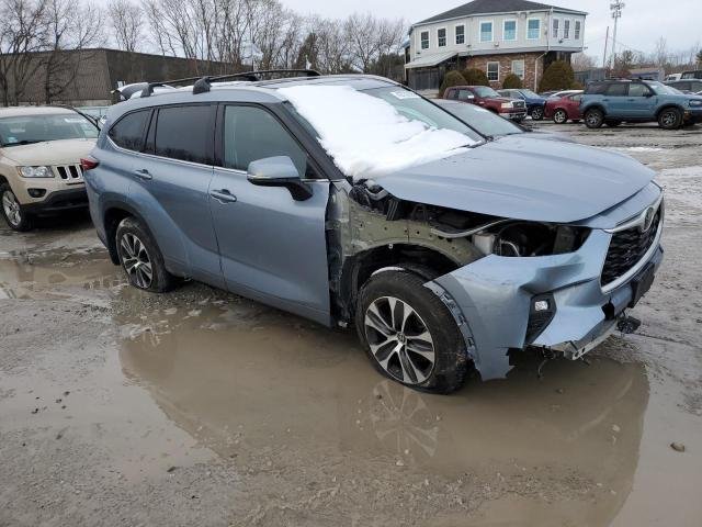 2022 Toyota Highlander v6
